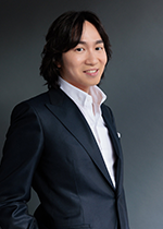 ピアノ：阪田知樹 画像